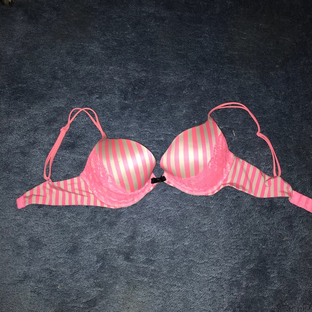 Victoria’s Secret push up bra